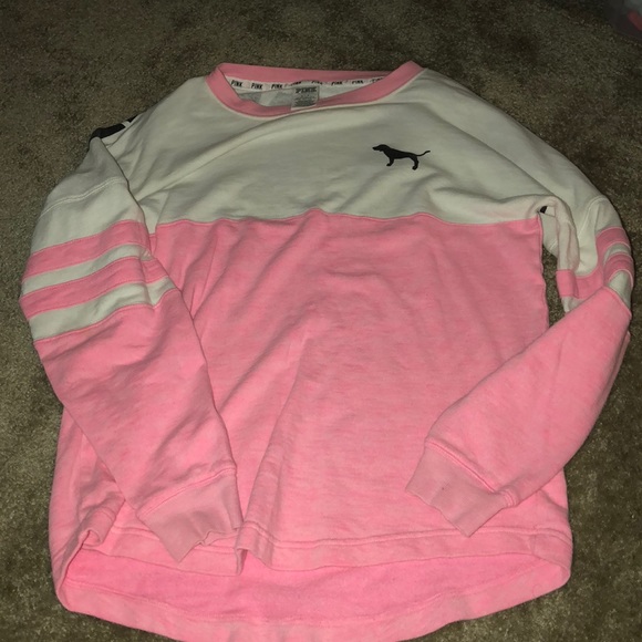PINK Victoria's Secret Jackets & Blazers - Victoria’s Secret Pink crewneck